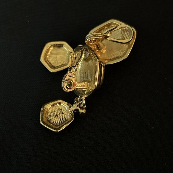 Monet Signed Frosted Amber and Red Glass Cab Gold Tone Drop Dangle Clip Earrings - Picture 7 of 8